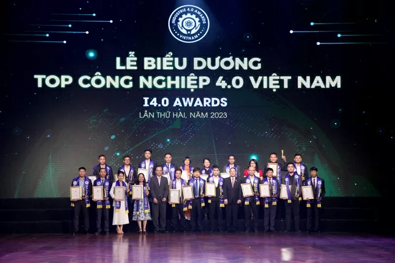 Các doanh nghiệp được biểu dương trong Lễ biểu dương Top Công nghiệp 4.0 Việt Nam, năm 2023 Các doanh nghiệp được biểu dương trong Lễ biểu dương Top Công nghiệp 4.0 Việt Nam, năm 2023