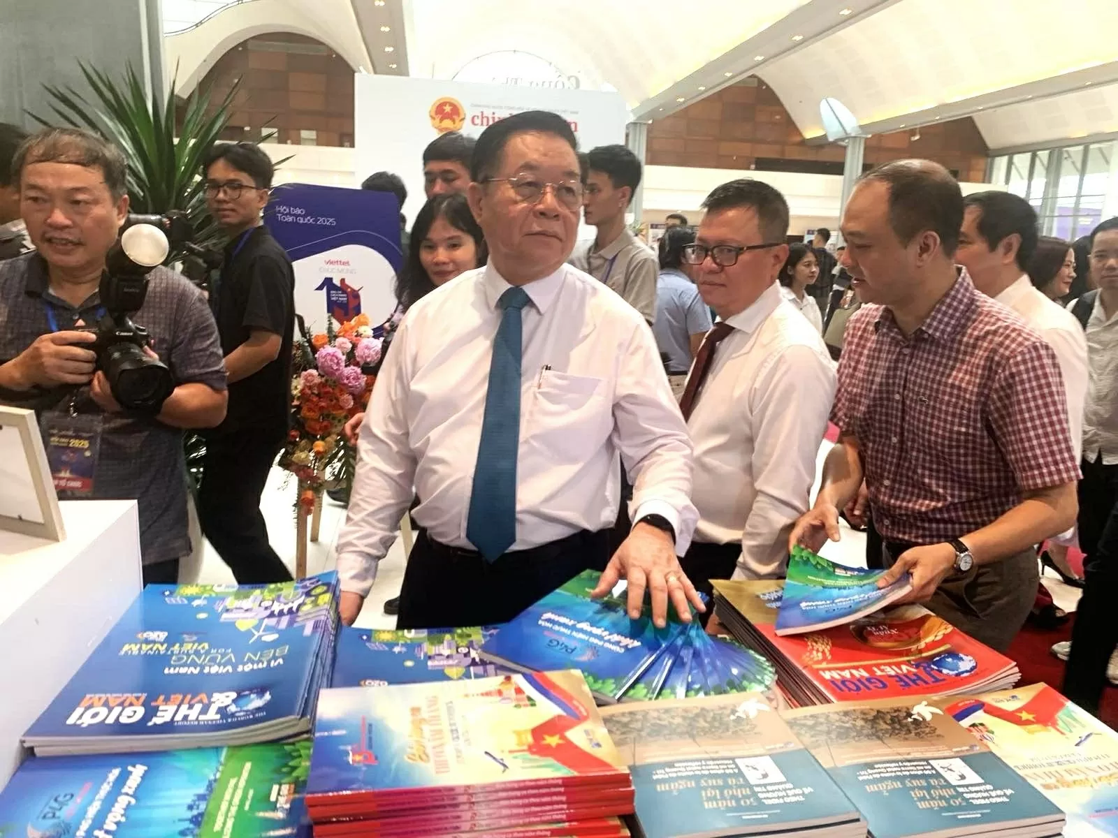 Phát biểu của Trưởng ban Tuyên giáo và Dân vận Trung ương tại Lễ khai mạc Hội báo toàn quốc năm 2025