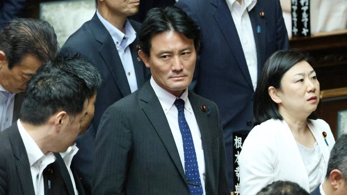 Hạ viện Nhật Bản lần đầu tiên ra nghị quyết này kể từ khi Hiến pháp hiện hành có hiệu lực