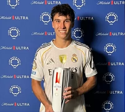 FIFA tôn vinh cầu thủ Real đầu tiên ghi bàn dưới thời HLV Alonso FIFA tôn vinh cầu thủ Real đầu tiên ghi bàn dưới thời HLV Alonso
