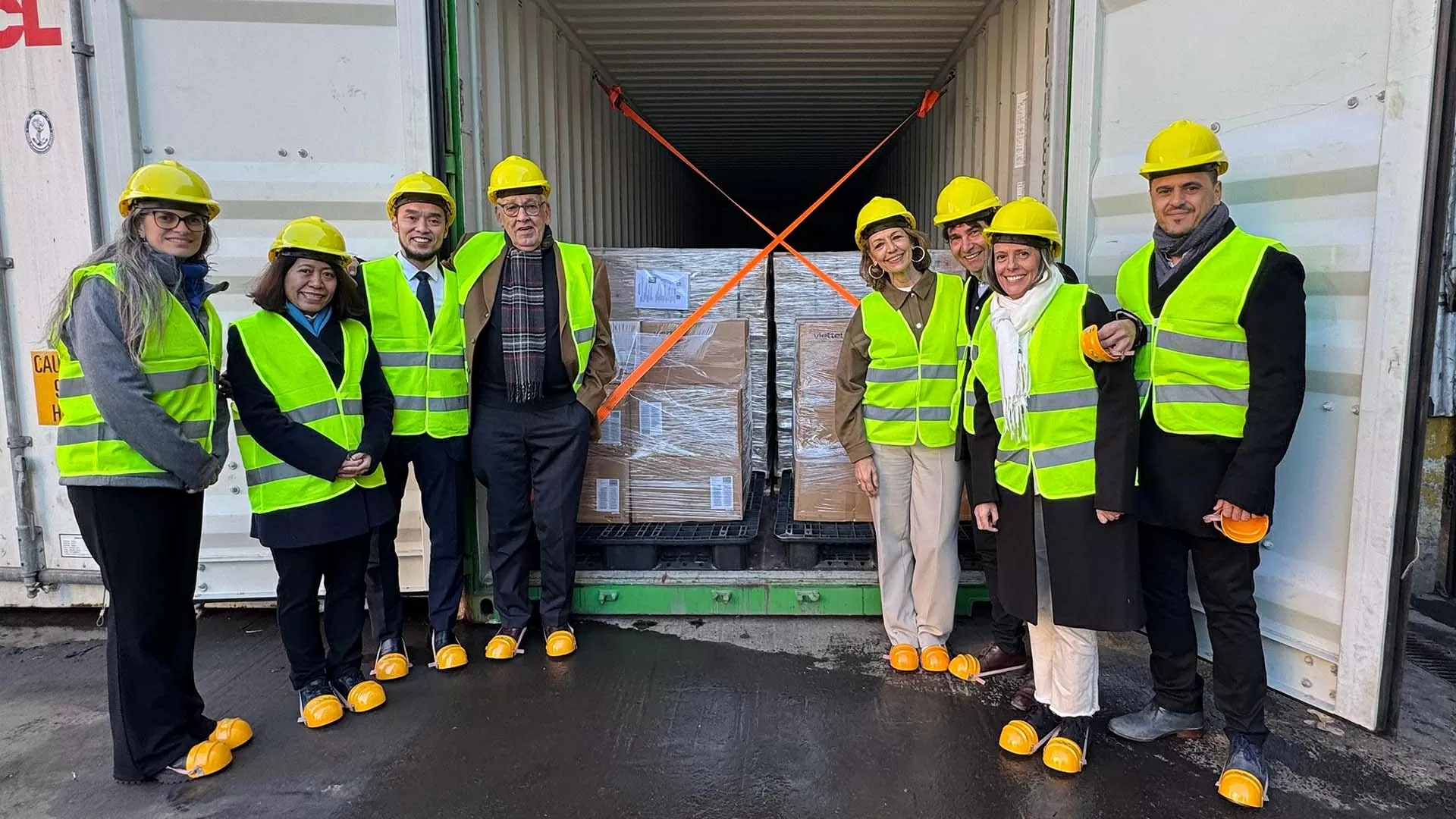 Argentina nhập khẩu lô hàng viễn thông đầu tiên do doanh nghiệp Việt Nam sản xuất