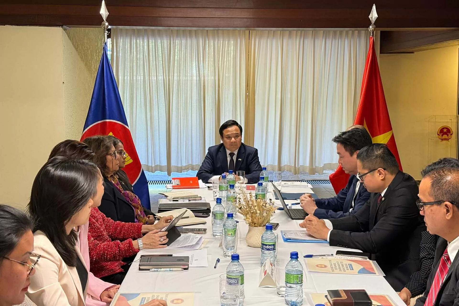 Việt Nam bàn giao chức Chủ tịch luân phiên ASEAN tại Brasília cho Campuchia