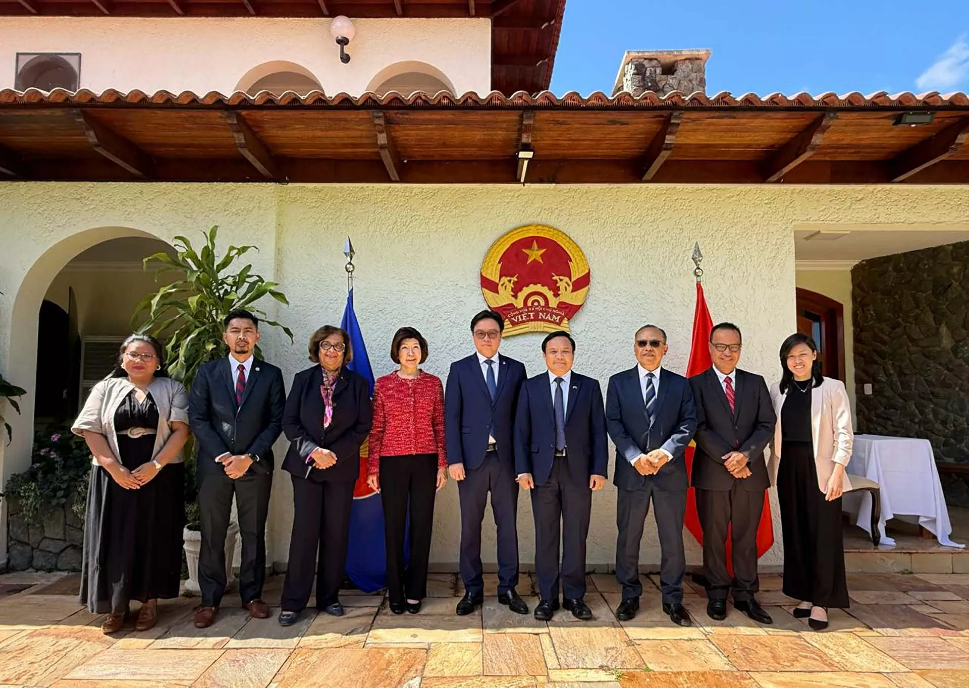 Việt Nam bàn giao chức Chủ tịch luân phiên ASEAN tại Brasília cho Campuchia