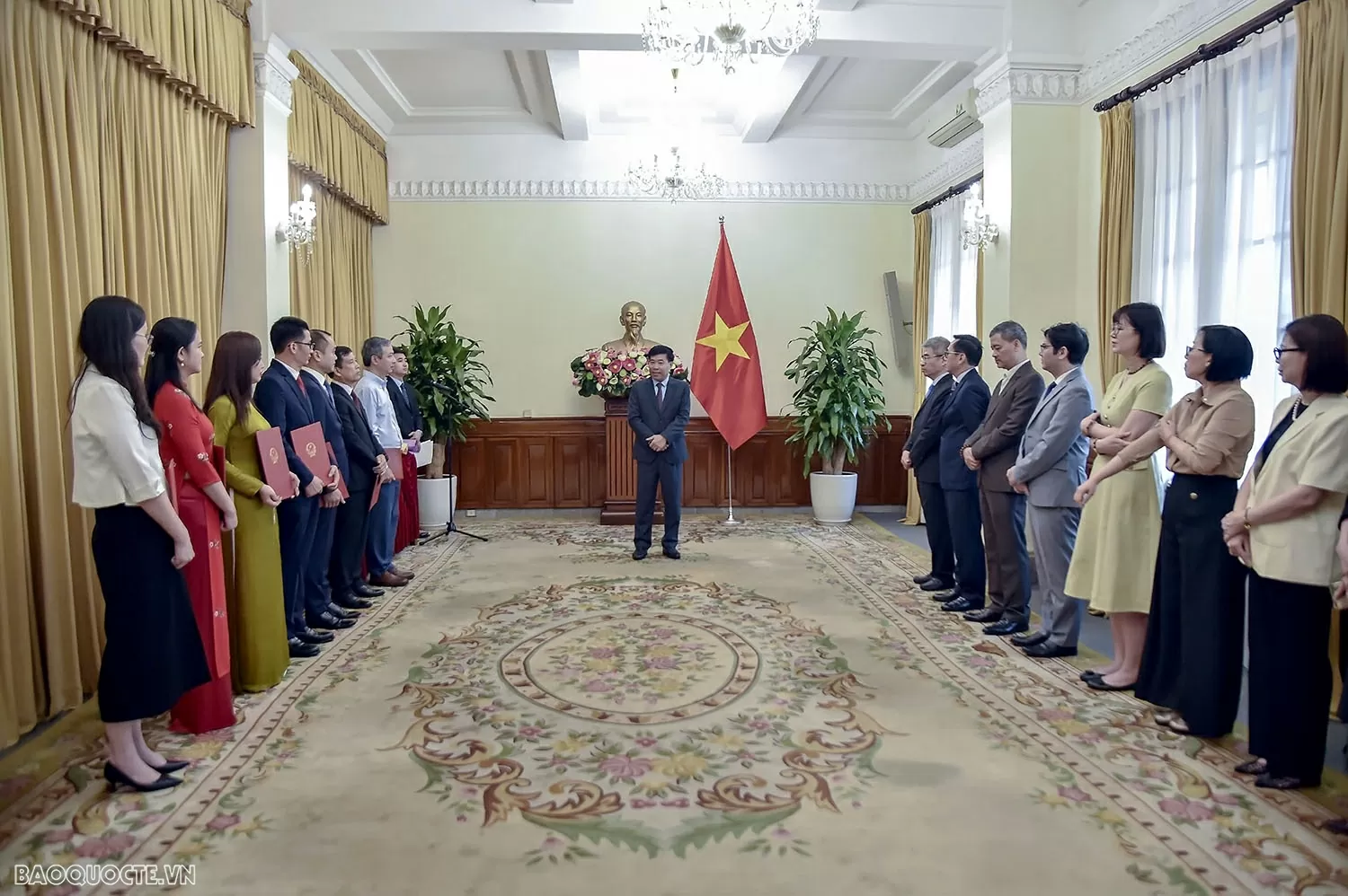 Bộ Ngoại giao trao quyết định bổ nhiệm, điều động cán bộ lãnh đạo, quản lý Bộ Ngoại giao trao quyết định bổ nhiệm, điều động cán bộ lãnh đạo, quản lý