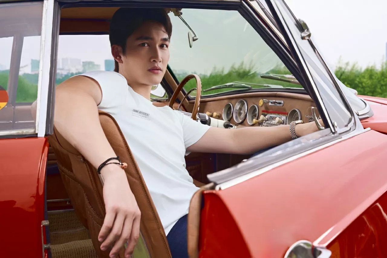 Đình Tú công khai yêu Ngọc Huyền