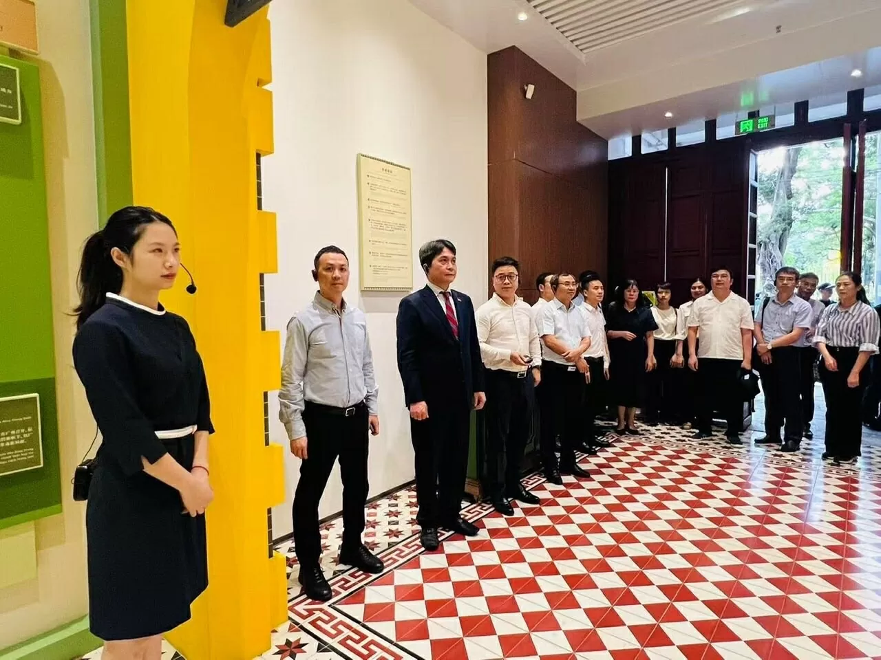 Kỷ niệm 100 năm Ngày Báo chí Cách mạng Việt Nam tại Quảng Châu, Trung Quốc Kỷ niệm 100 năm Ngày Báo chí Cách mạng Việt Nam tại Quảng Châu, Trung Quốc