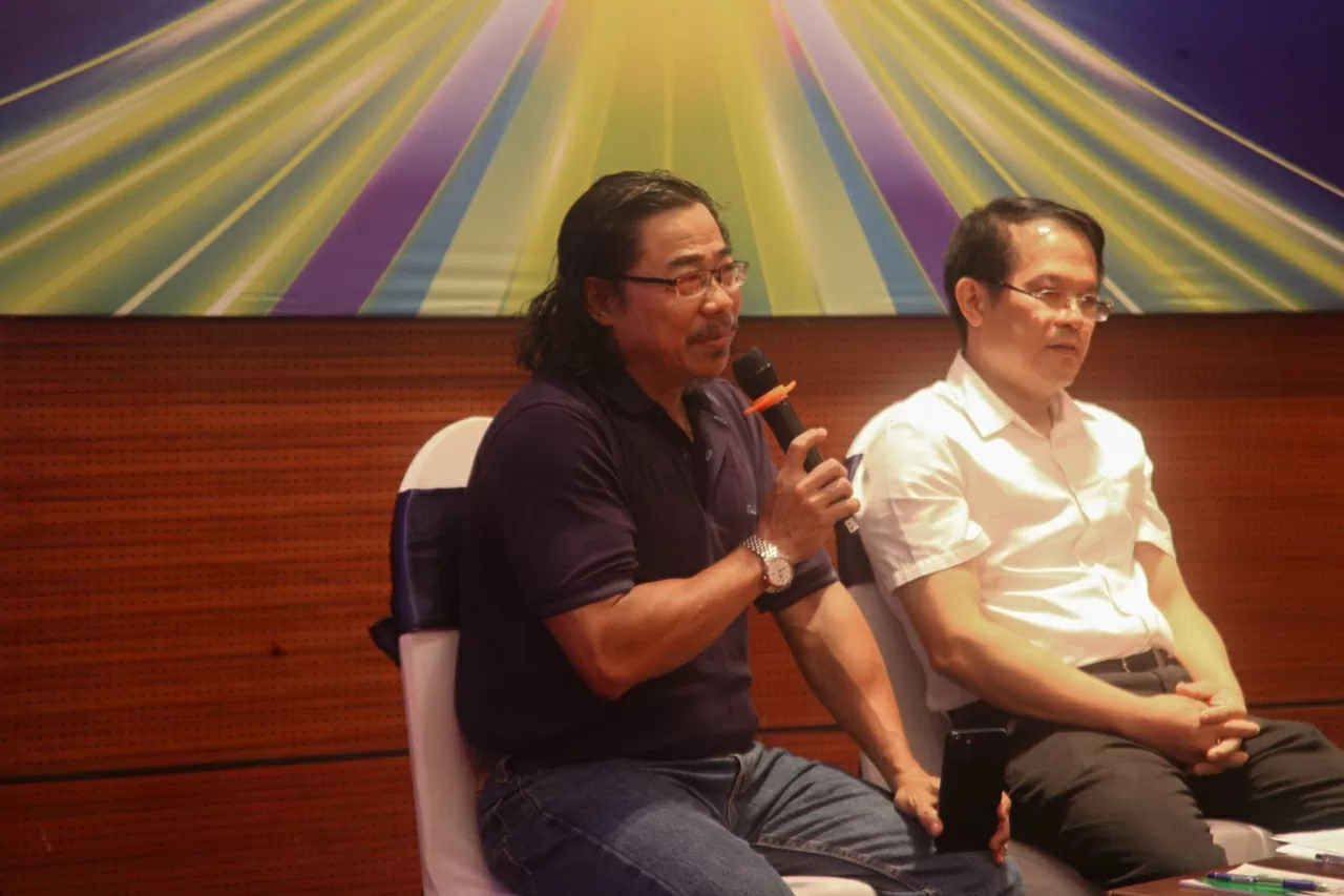 Ông Nguyễn Công Vinh, Trưởng ban VOH Online, Đài Tiếng nói Nhân dân TP. Hồ Chí Minh, phát biểu tại phiên thảo luận (Ảnh: Việt Hoàng)