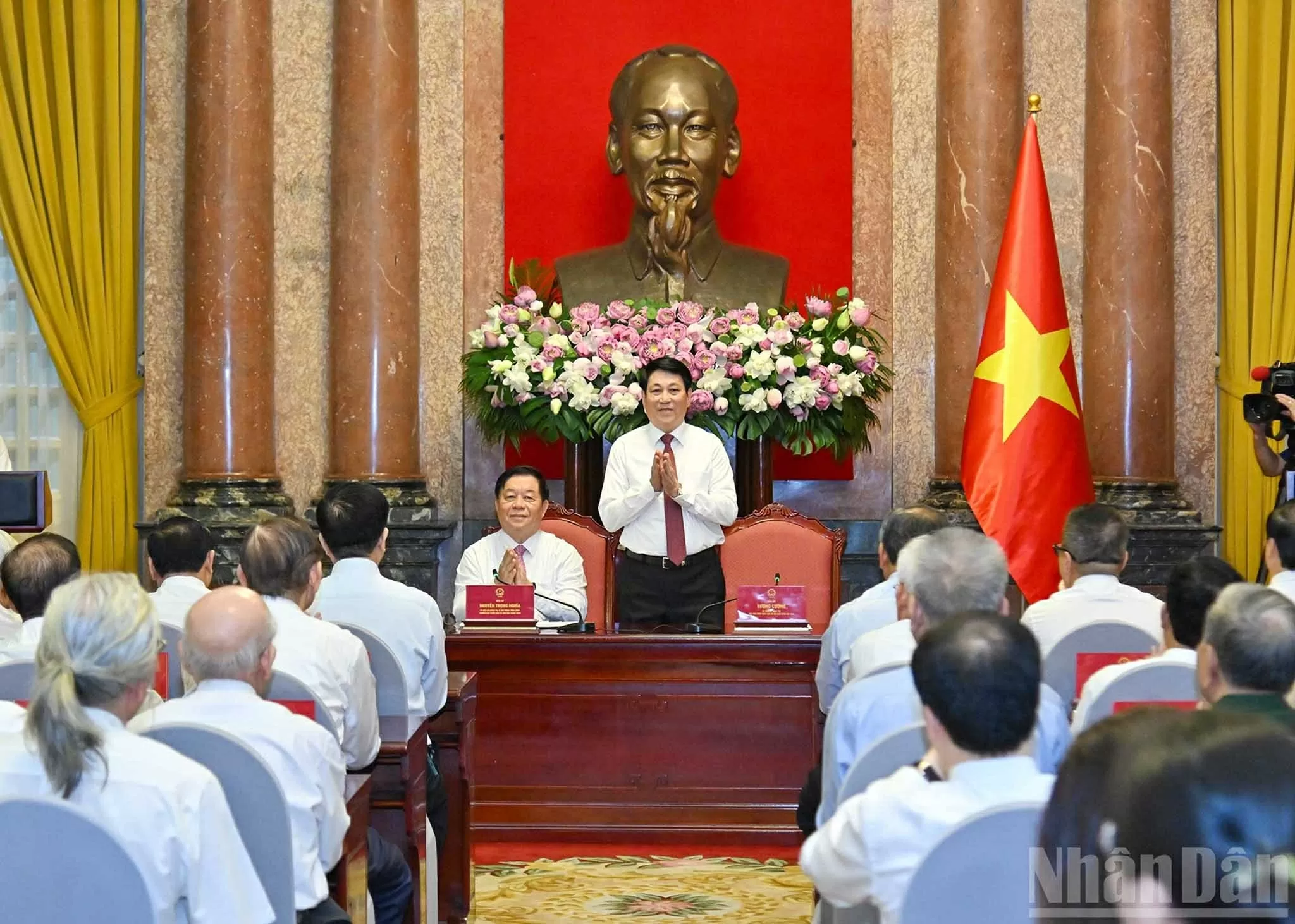 Toàn văn phát biểu của Chủ tịch nước tại buổi gặp mặt các nhà báo tiêu biểu nhân kỷ niệm 100 năm Ngày Báo chí cách mạng Việt Nam Toàn văn phát biểu của Chủ tịch nước tại buổi gặp mặt các nhà báo tiêu biểu nhân kỷ niệm 100 năm Ngày Báo chí cách mạng Việt Nam