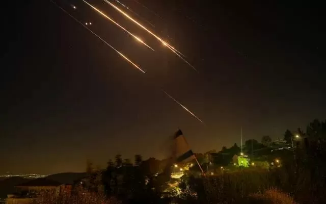 Xung đột Israel-Iran chiều 20/6: Tehran đưa một căn cứ Mỹ vào 'tầm ngắm', đảng Dân chủ lo, Venezuela kêu gọi hòa bình Xung đột Israel-Iran chiều 20/6: Tehran đưa một căn cứ Mỹ vào 'tầm ngắm', đảng Dân chủ lo, Venezuela kêu gọi hòa bình