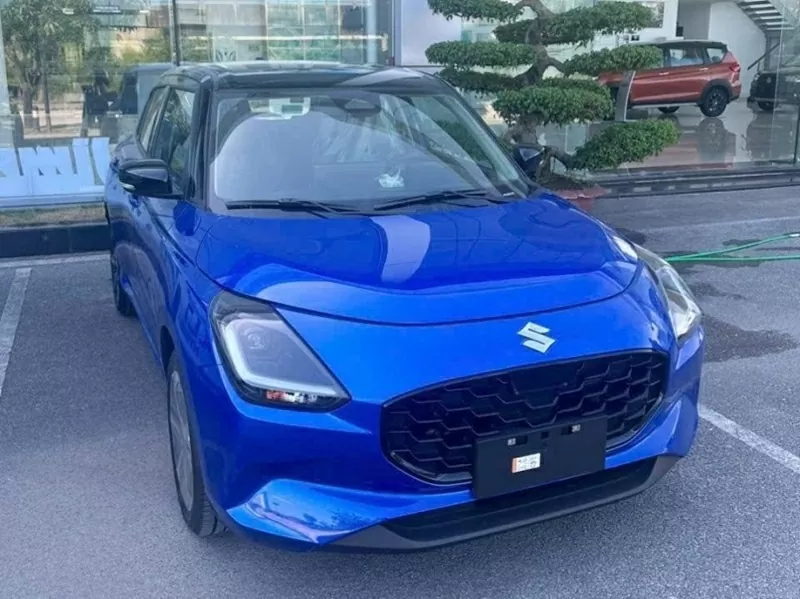 Suzuki Swift 2025 đã có mặt tại đại lý