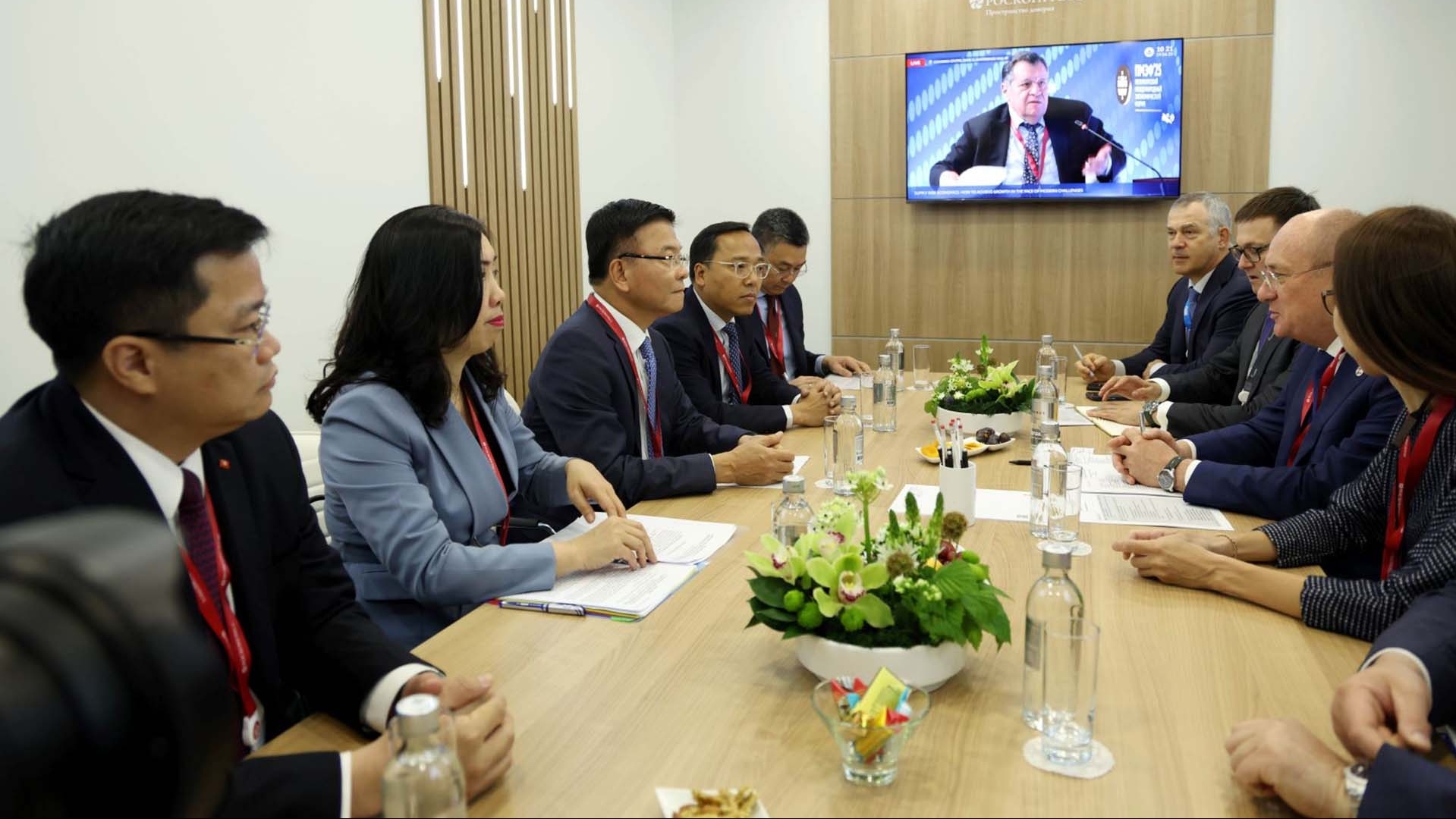 Việt Nam hoan nghênh và tạo điều kiện thuận lợi để doanh nghiệp Nga mở rộng đầu tư sang các lĩnh vực hợp tác mới