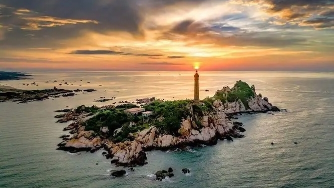 Hải đăng Kê Gà, Bình Thuận được công nhận di tích lịch sử kiến trúc: Viên ngọc sáng giữa Đại dương xanh