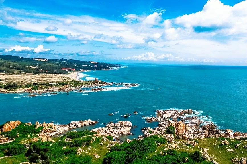 Hải đăng Kê Gà, Bình Thuận được công nhận di tích lịch sử kiến trúc: Viên ngọc sáng giữa Đại dương xanh