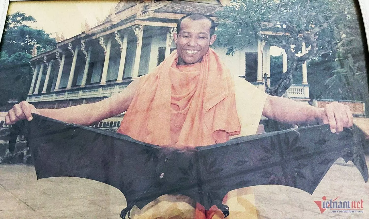 Ảnh tư liệu về loài dơi khổng lồ tại chùa Ảnh tư liệu về loài dơi khổng lồ tại chùa