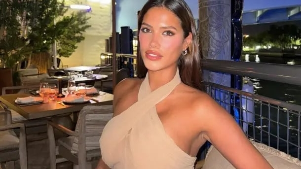 Tiền đạo Joao Felix yêu người mẫu nóng bỏng