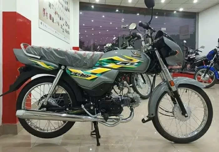 Nâng cấp chính trên CD70 Dream 2025 chính là đồ họa mới sống động