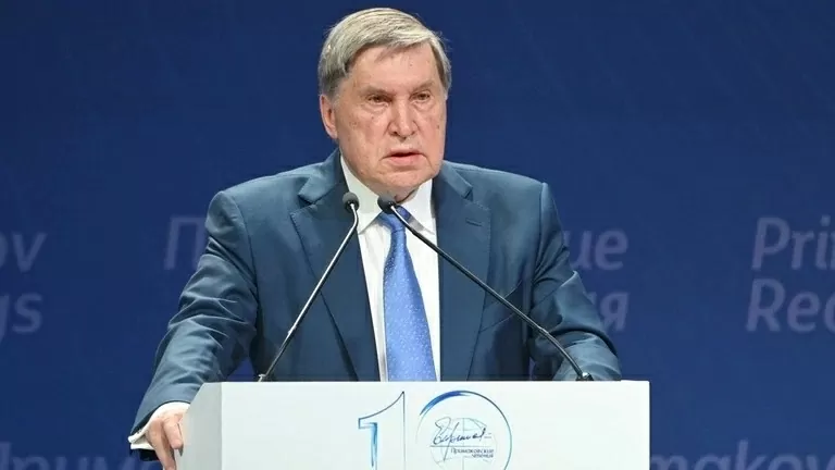 ng Yuri Ushakov - Trợ lý chính sách đối ngoại của Tổng thống Nga Vladimir Putin. ng Yuri Ushakov - Trợ lý chính sách đối ngoại của Tổng thống Nga Vladimir Putin.