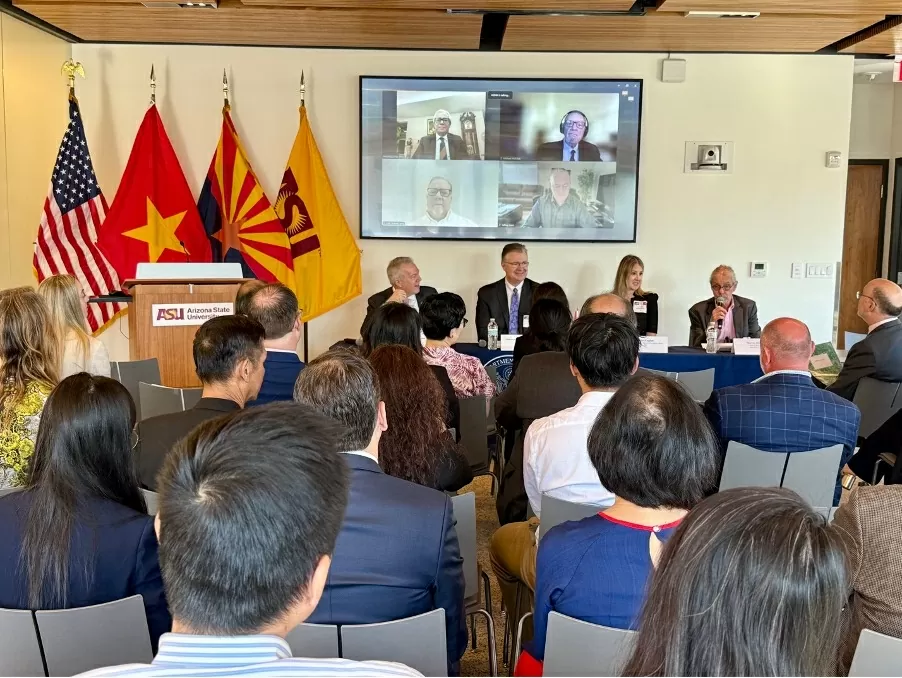 Tọa đàm 30 năm quan hệ Việt Nam-Hoa Kỳ: Vai trò của hợp tác công-tư Tọa đàm 30 năm quan hệ Việt Nam-Hoa Kỳ: Vai trò của hợp tác công-tư