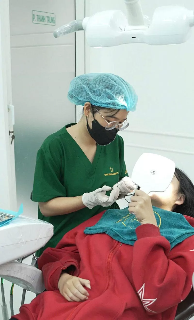 Nha khoa Liberty – Ứng dụng công nghệ hiện đại và trang thiết bị tiên tiến vì sức khỏe răng miệng toàn diện Nha khoa Liberty Nơi hội tụ đội ngũ bác sĩ nha khoa giỏi và trải nghiệm khách hàng tận tâm