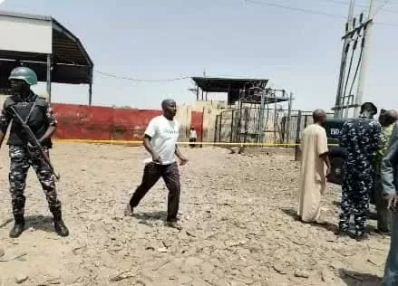 Nigeria: Nổ xe tải chở phế liệu khiến 20 người thương vong Nigeria: Nổ xe tải chở phế liệu khiến 20 người thương vong
