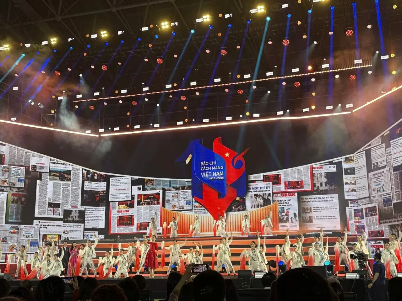 Vinh danh 100 năm Báo chí Cách mạng Việt Nam: ‘Thép trong bút, lửa trong tim’