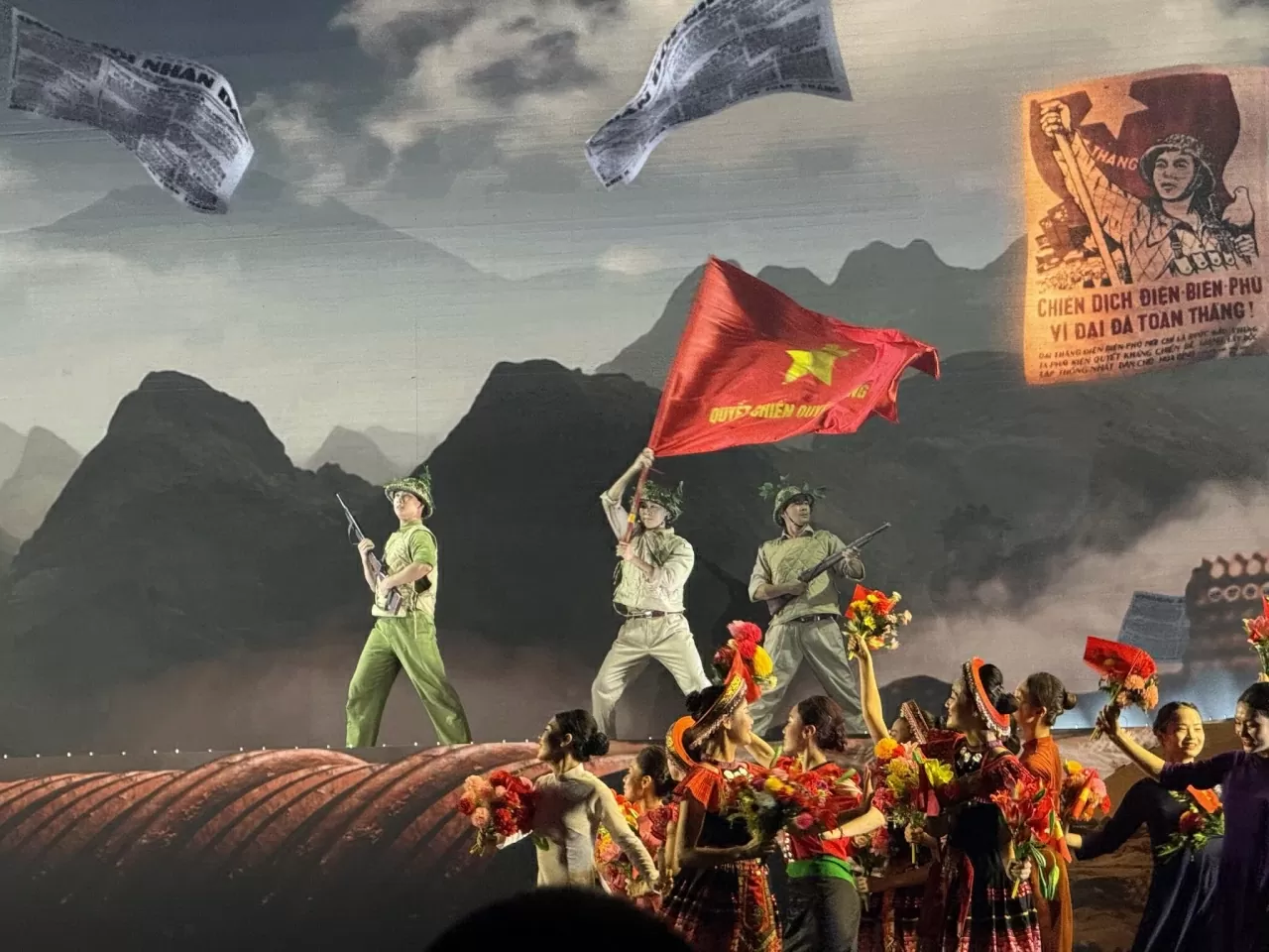 Vinh danh 100 năm Báo chí Cách mạng Việt Nam: ‘Thép trong bút, lửa trong tim’ Vinh danh 100 năm Báo chí Cách mạng Việt Nam: ‘Thép trong bút, lửa trong tim’