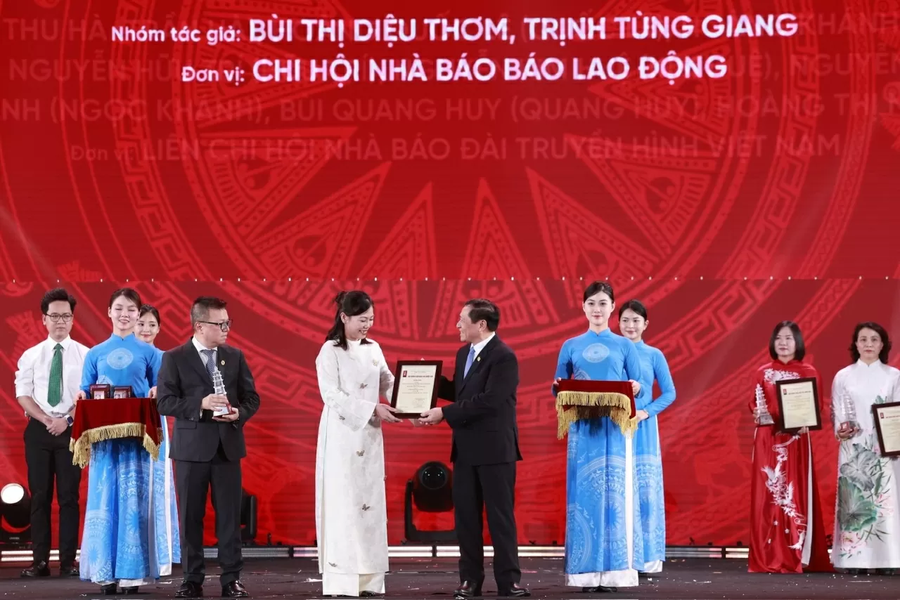Vinh danh 100 năm Báo chí Cách mạng Việt Nam: ‘Thép trong bút, lửa trong tim’