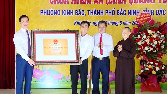 Tỉnh Bắc Ninh trao Bằng di tích lịch sử - văn hóa cho chùa Niềm Xá