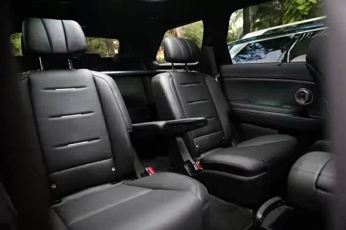 Hyundai Palisade 2025 trang bị cổng sạc USB-C 100W ở cả 3 hàng ghế