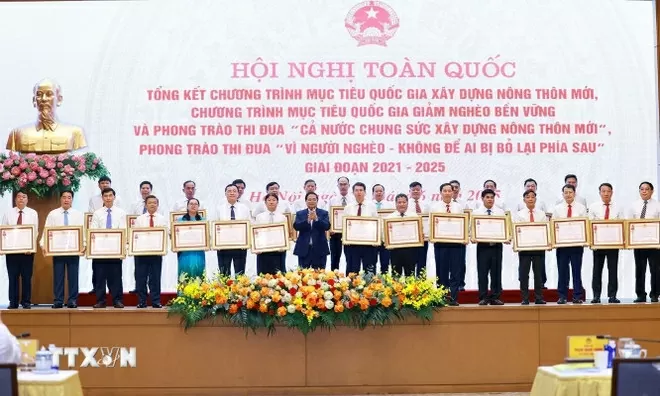 Thủ tướng: Thực hiện các chương trình, phong trào thực chất, để người dân cảm nhận và thụ hưởng thành quả thực
