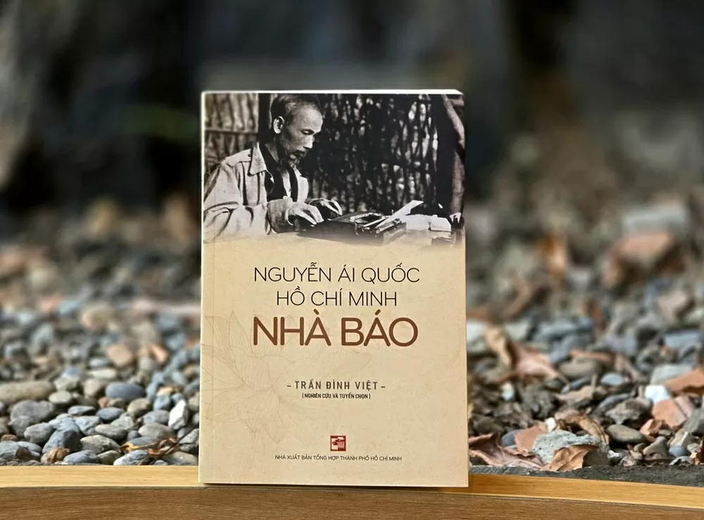 Giới thiệu ấn phẩm 'Nguyễn Ái Quốc – Hồ Chí Minh – Nhà báo' Giới thiệu ấn phẩm 'Nguyễn Ái Quốc – Hồ Chí Minh – Nhà báo'