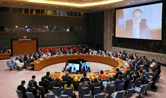 Xung đột Israel-Iran: Hội đồng Bảo an họp khẩn, 'đấu khẩu' nảy lửa về tình hình chảo lửa Trung Đông Xung đột Israel-Iran: Hội đồng Bảo an họp khẩn, 'đấu khẩu' nảy lửa về tình hình chảo lửa Trung Đông