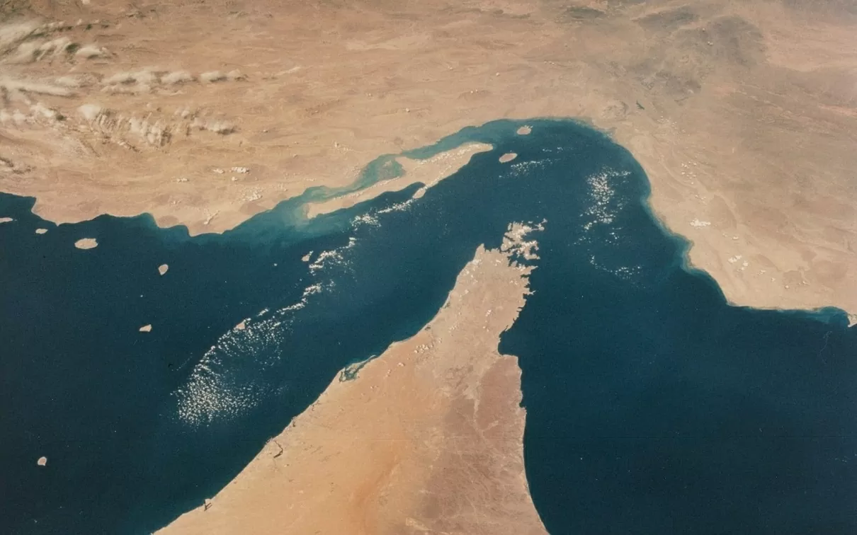 Iran dọa phong tỏa eo biển Hormuz: 'Cơn địa chấn' năng lượng toàn cầu đang đến rất gần?