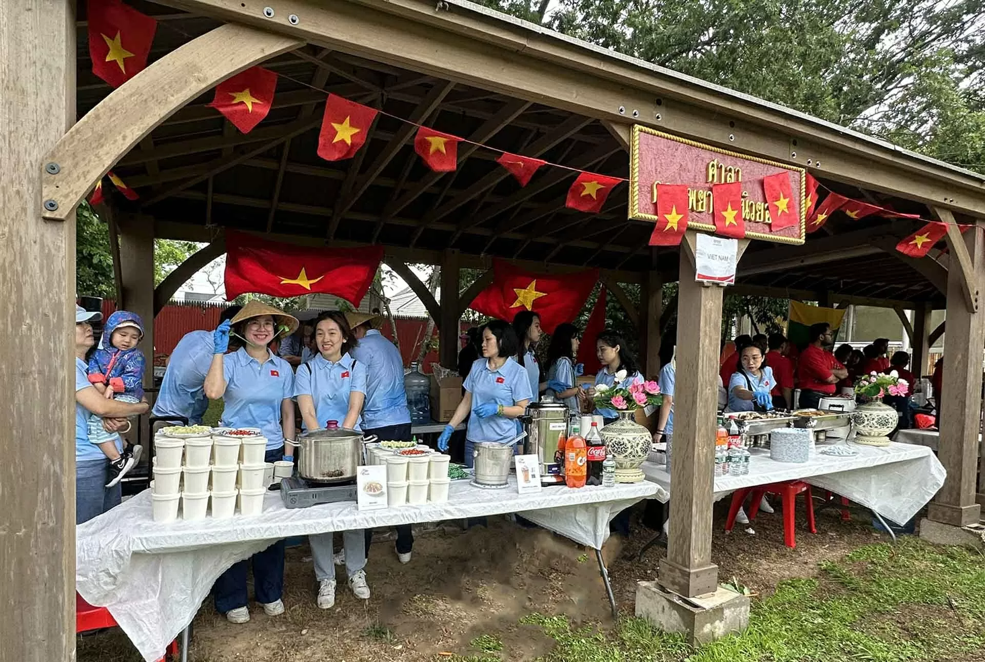 Ngày Gia đình ASEAN 2025 tại New York: lan tỏa bản sắc và thắt chặt tình đoàn kết Ngày Gia đình ASEAN 2025 tại New York: lan tỏa bản sắc và thắt chặt tình đoàn kết