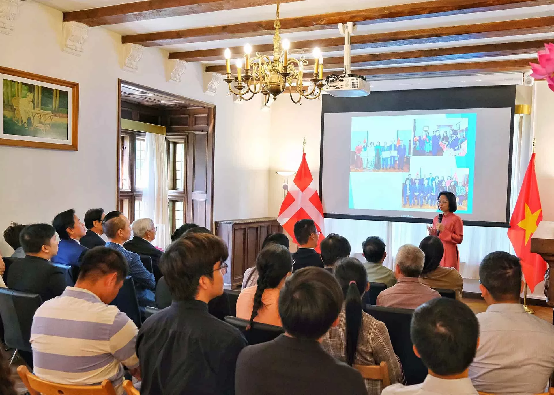 Cộng đồng người Việt Nam tại Đan Mạch luôn hướng về quê hương đất nước Cộng đồng người Việt Nam tại Đan Mạch luôn hướng về quê hương đất nước