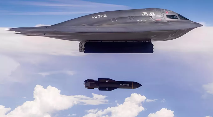 Bộ 3 vũ khí 'sấm sét' mà Mỹ sử dụng trong cuộc không kích 3 cơ sở hạt nhân của Iran Bộ 3 vũ khí 'sấm sét' mà Mỹ sử dụng trong cuộc không kích 3 cơ sở hạt nhân của Iran