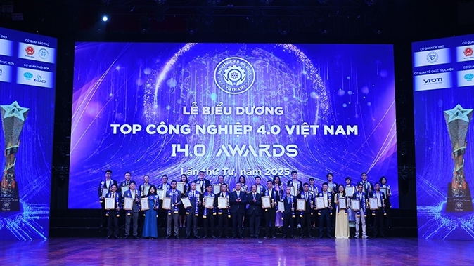 bieu duong top cong nghiep 40 viet nam i40 awards nam 2025