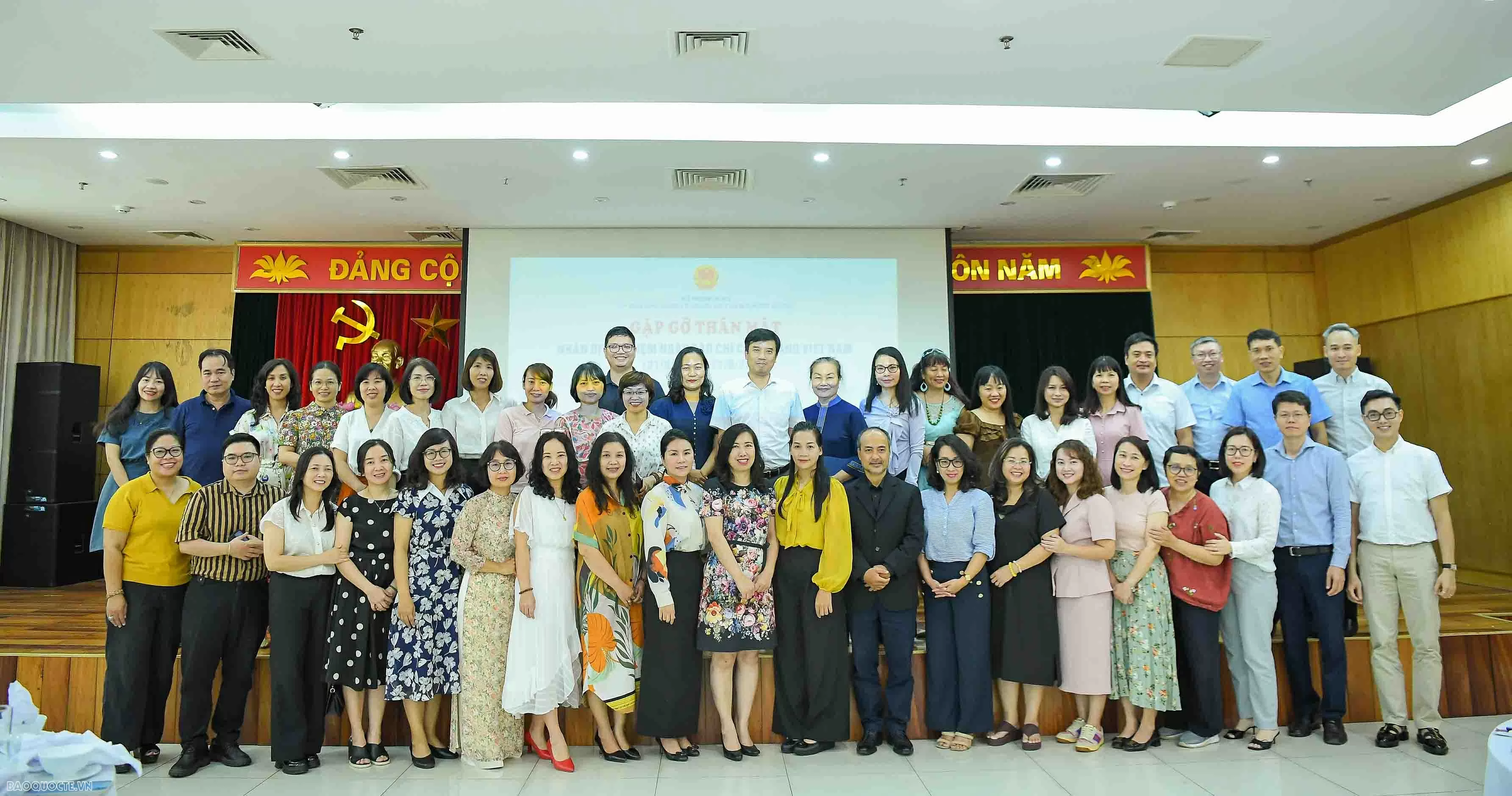 Cùng gắn kết những trái tim người Việt xa xứ Cùng gắn kết những trái tim người Việt xa xứ