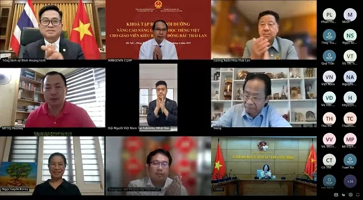 Tập huấn nâng cao năng lực dạy học tiếng Việt cho giáo viên kiều bào tại Đông Bắc Thái Lan Tập huấn nâng cao năng lực dạy học tiếng Việt cho giáo viên kiều bào tại Đông Bắc Thái Lan