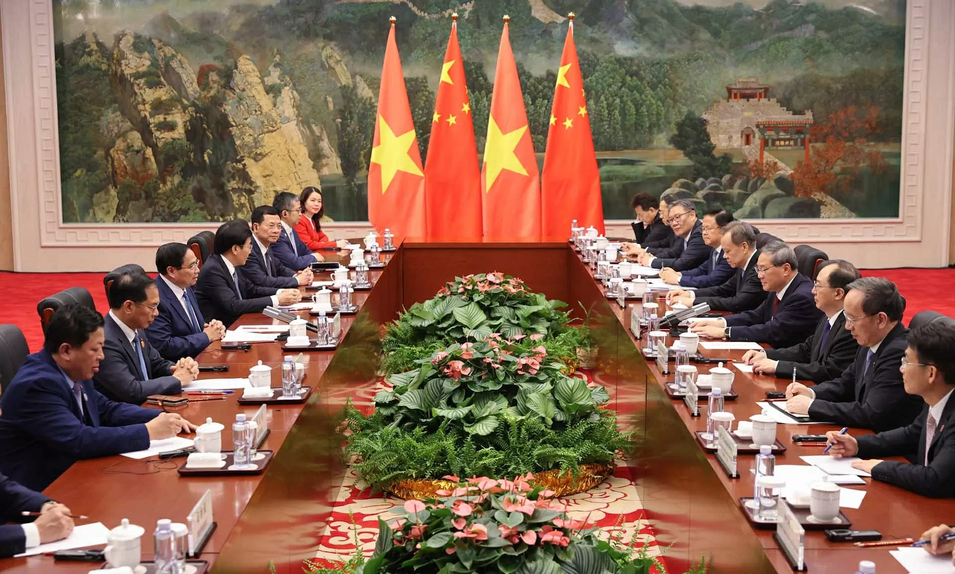 Thủ tướng Phạm Minh Chính hội đàm với Thủ tướng Quốc vụ viện Trung Quốc Lý Cường