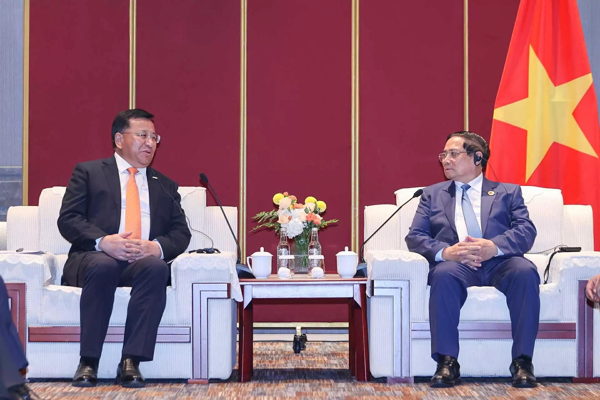 Thủ tướng làm việc với lãnh đạo các tập đoàn lớn của Trung Quốc