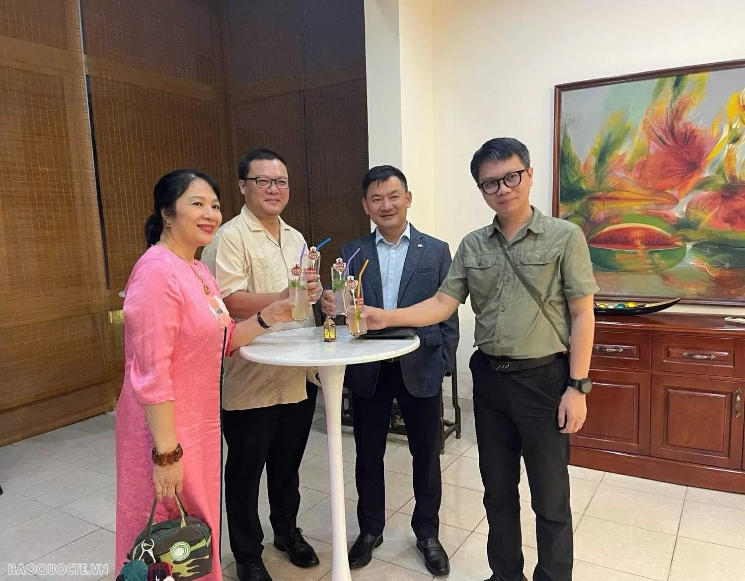 Báo chí tiếp tục sứ mệnh gắn kết hai dân tộc Việt Nam-Cuba Báo chí tiếp tục sứ mệnh gắn kết hai dân tộc Việt Nam-Cuba