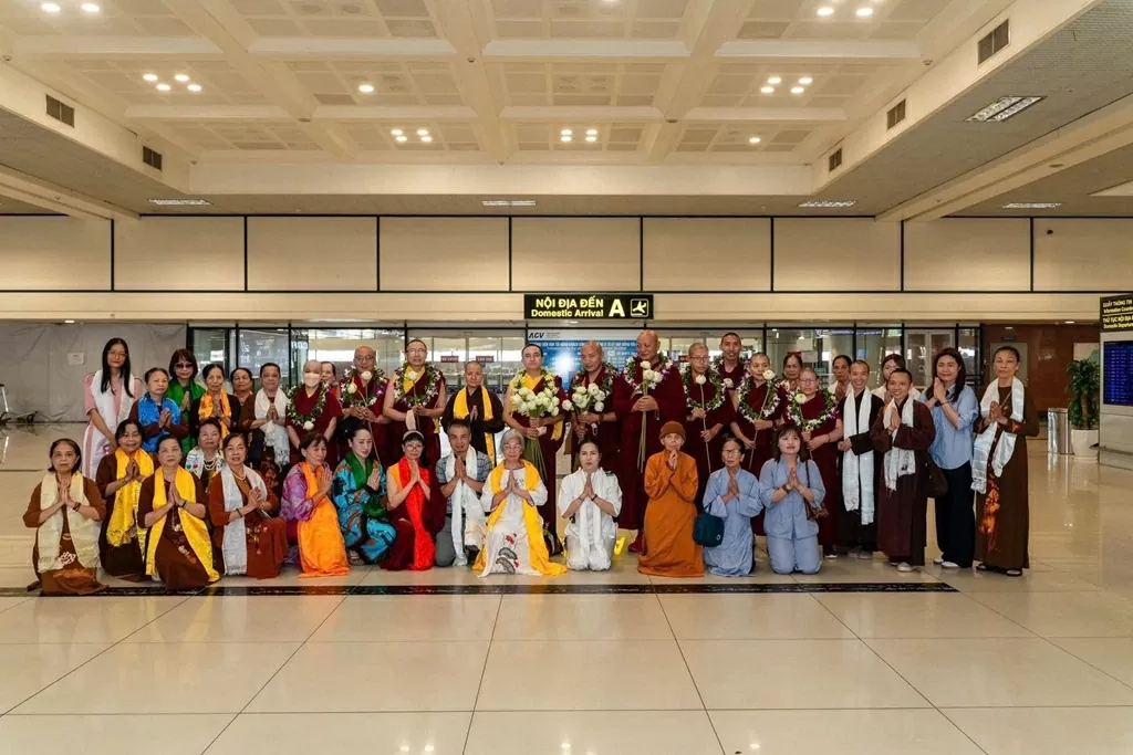 Đoàn Phật giáo Nepal đến tham quan tổ chức Pháp hội tại Việt Nam