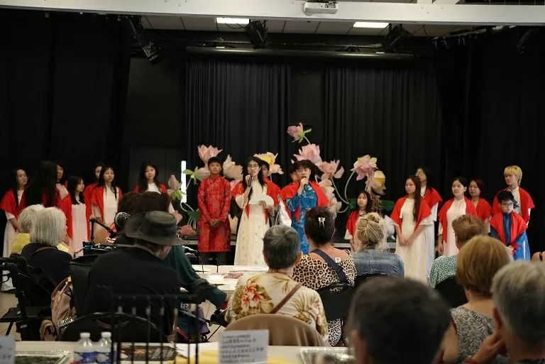 Đông đảo người Pháp tới tham dự Tuần Việt Nam tại Saint Herblain