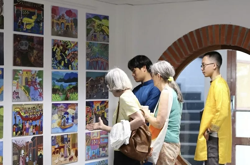 Đông đảo người Pháp tới tham dự Tuần Việt Nam tại Saint Herblain