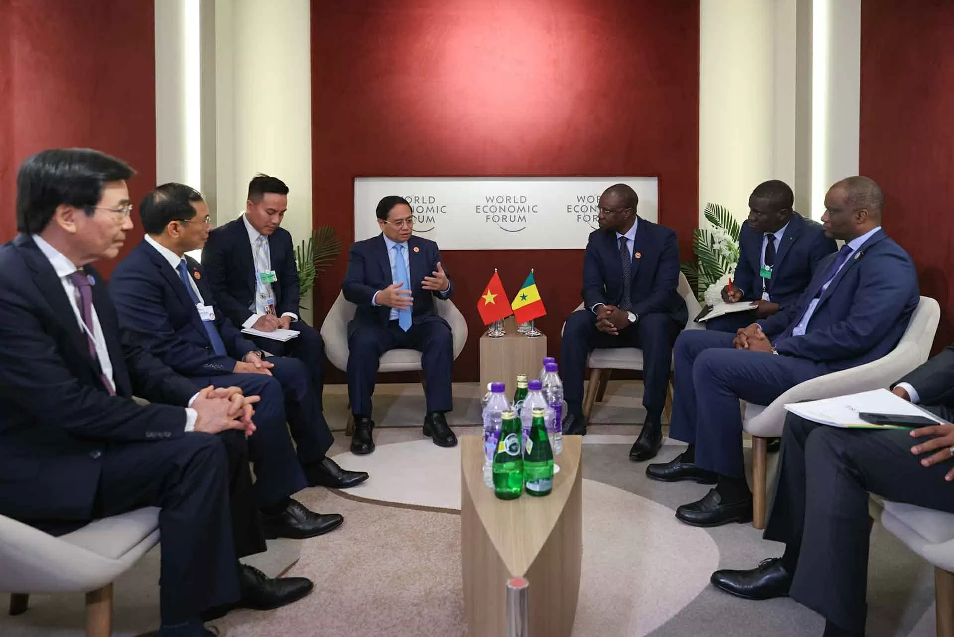 Việt Nam sẵn sàng tiếp tục cử chuyên gia nông nghiệp chia sẻ kinh nghiệm phát triển và hỗ trợ Senegal bảo đảm an ninh lương thực Việt Nam sẵn sàng tiếp tục cử chuyên gia nông nghiệp chia sẻ kinh nghiệm phát triển và hỗ trợ Senegal bảo đảm an ninh lương thực