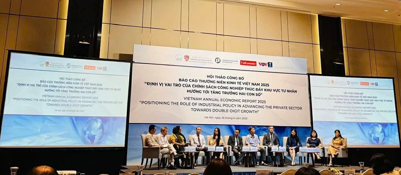 Hội thảo công bố Báo cáo Thường niên Kinh tế Việt Nam 2025. (Ảnh: Q.V)