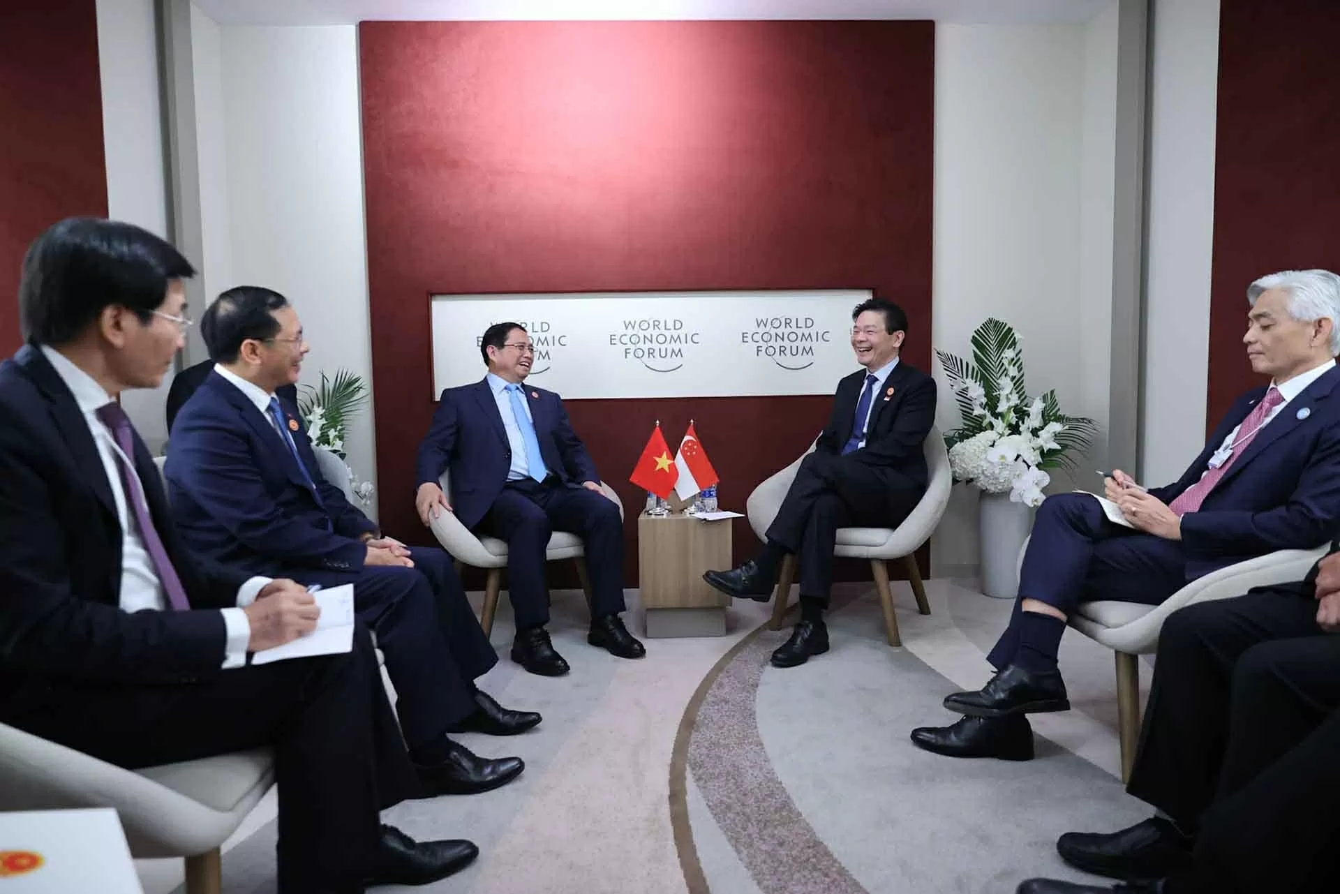 Khẩn trương xây dựng Chương trình hành động triển khai quan hệ Đối tác chiến lược toàn diện Việt Nam-Singapore