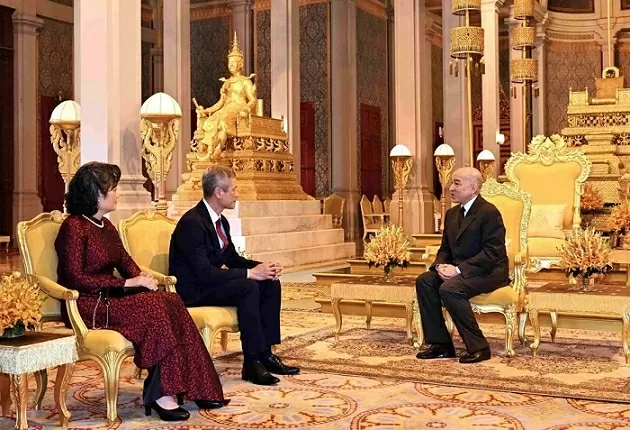 Đại sứ Nguyễn Minh Vũ: Hai nước Việt Nam-Campuchia cùng mạnh, cùng phát triển, vững bước tiến lên Đại sứ Nguyễn Minh Vũ: Hai nước Việt Nam-Campuchia cùng mạnh, cùng phát triển, vững bước tiến lên