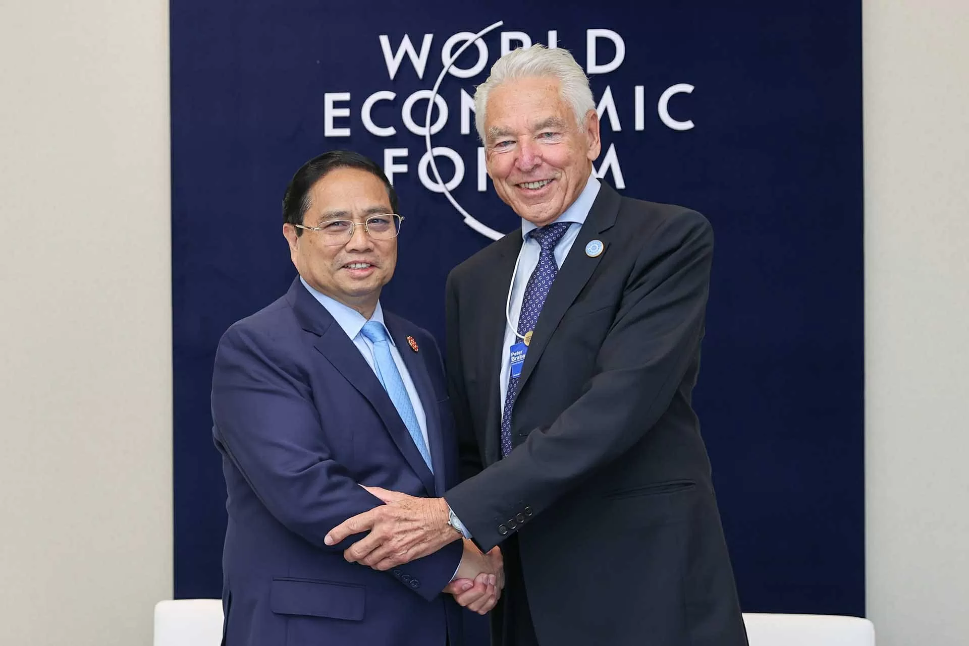 Quan hệ Việt Nam-WEF phát triển tốt đẹp, ngày càng đi vào chiều sâu và thực chất hơn Quan hệ Việt Nam-WEF phát triển tốt đẹp, ngày càng đi vào chiều sâu và thực chất hơn